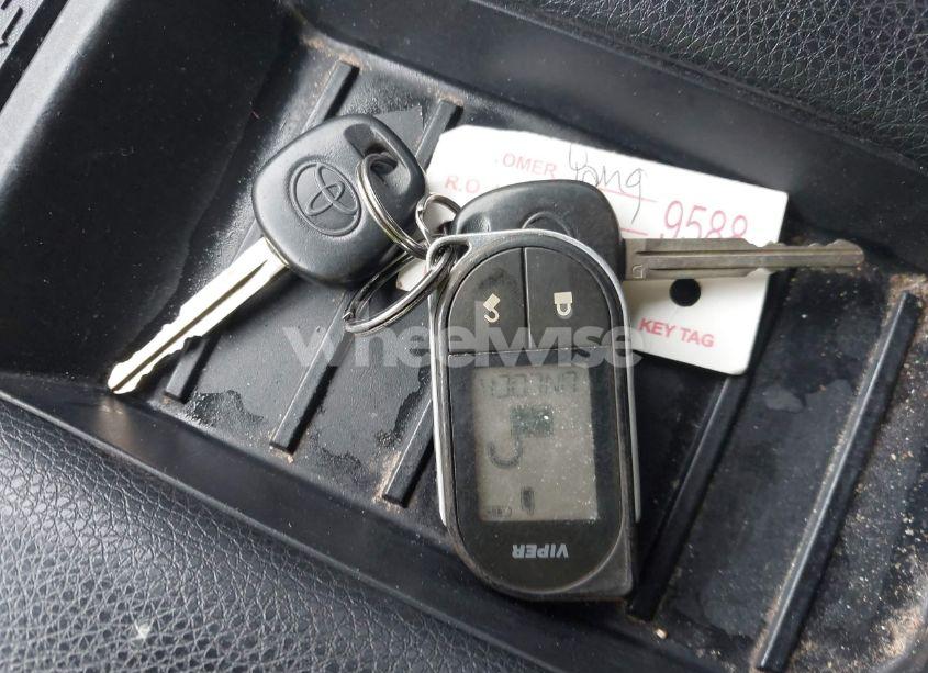 Photo 11 of 2017 Toyota Tundra SR5 5.7L V8 (VIN 5TFUW5F10HX643206)