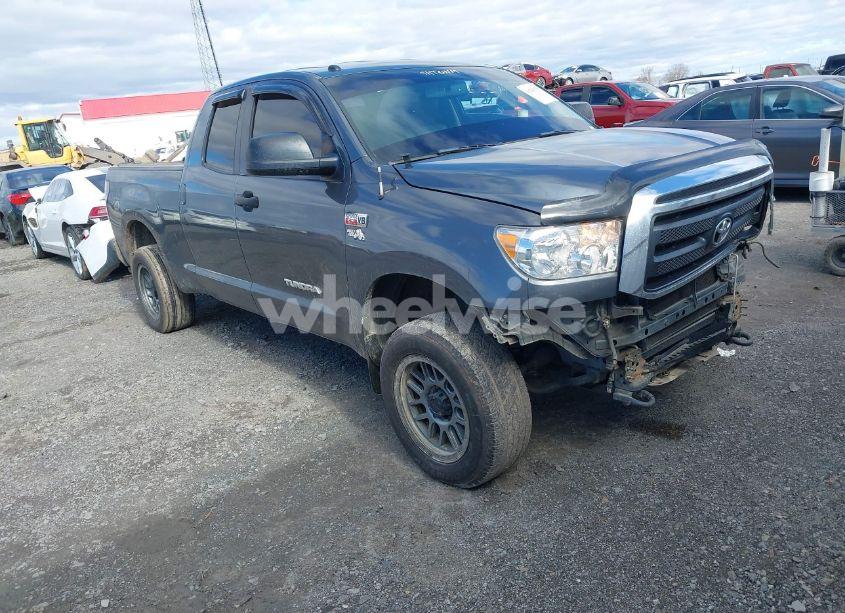 2010 Toyota Tundra GRADE 5.7L V8 (VIN 5TFUW5F11AX135364) main photo