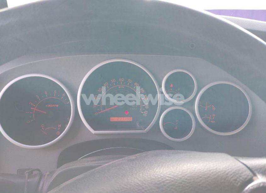 Photo 7 of 2010 Toyota Tundra GRADE 5.7L V8 (VIN 5TFUW5F11AX135364)