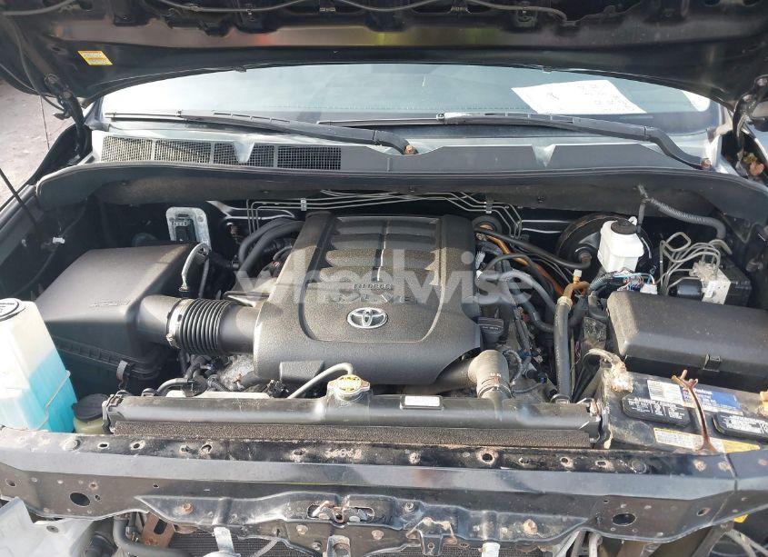 Photo 10 of 2012 Toyota Tundra GRADE 5.7L V8 (VIN 5TFUW5F11CX270556)