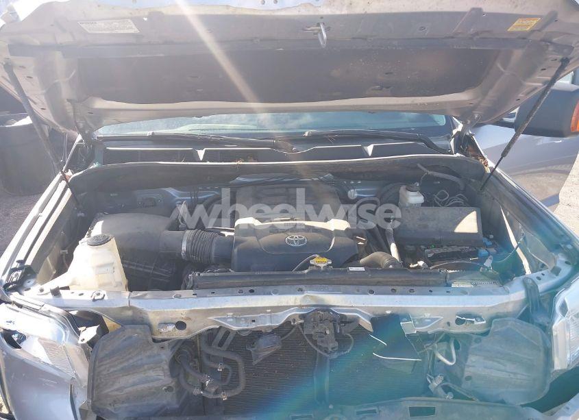 Photo 10 of 2017 Toyota Tundra SR5 5.7L V8 (VIN 5TFUW5F11HX644753)