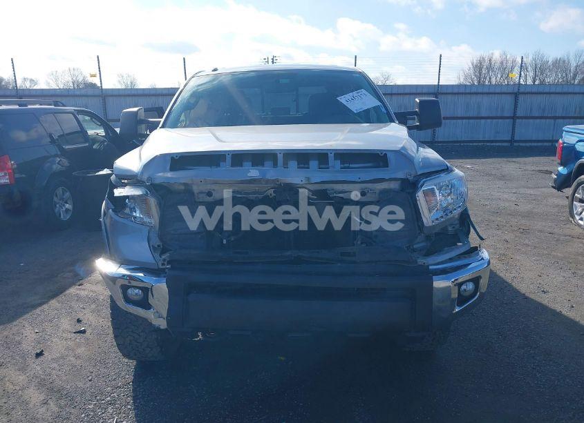 Photo 12 of 2017 Toyota Tundra SR5 5.7L V8 (VIN 5TFUW5F11HX644753)