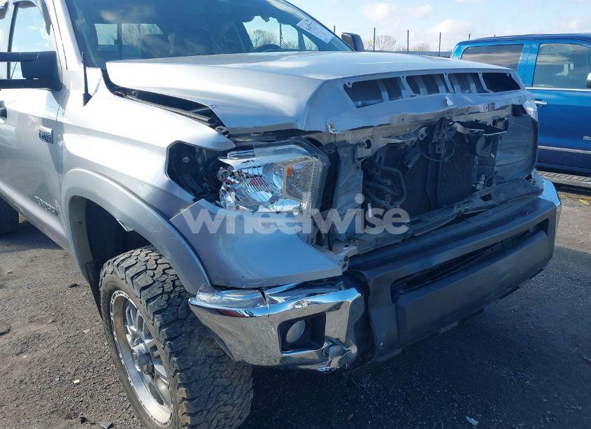 Photo 17 of 2017 Toyota Tundra SR5 5.7L V8 (VIN 5TFUW5F11HX644753)