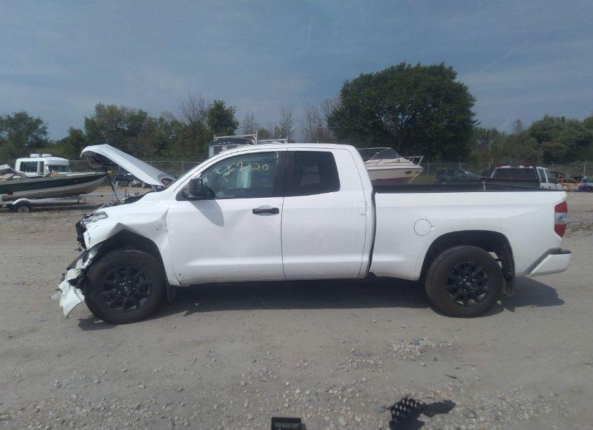 Photo 15 of 2019 Toyota Tundra SR5 5.7L V8 (VIN 5TFUW5F11KX859606)