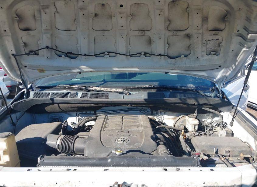 Photo 10 of 2012 Toyota Tundra GRADE 5.7L V8 (VIN 5TFUW5F12CX258576)