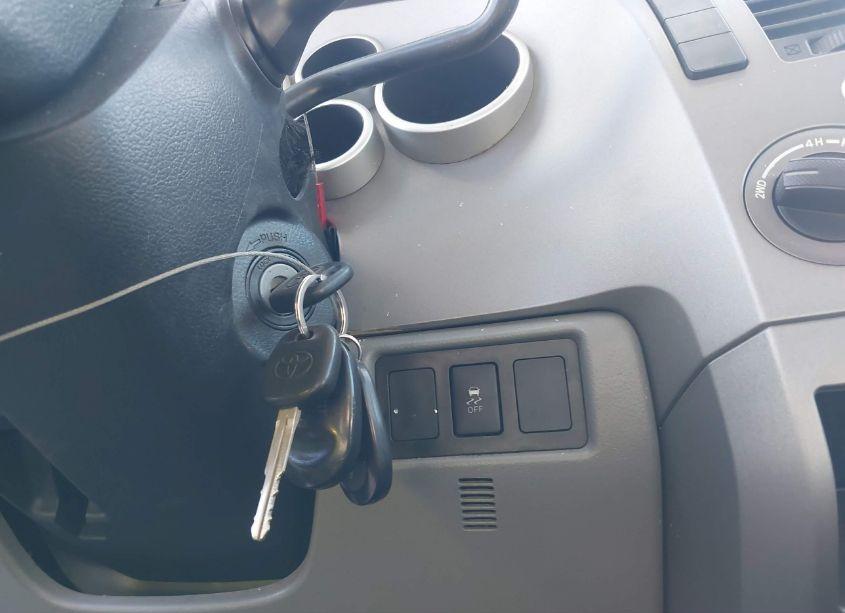 Photo 11 of 2012 Toyota Tundra GRADE 5.7L V8 (VIN 5TFUW5F12CX258576)