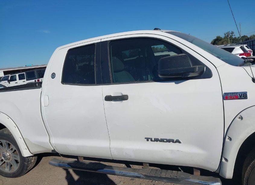 Photo 13 of 2012 Toyota Tundra GRADE 5.7L V8 (VIN 5TFUW5F12CX258576)