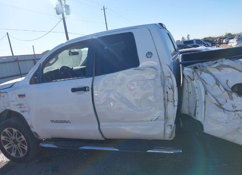 Photo 14 of 2012 Toyota Tundra GRADE 5.7L V8 (VIN 5TFUW5F12CX258576)