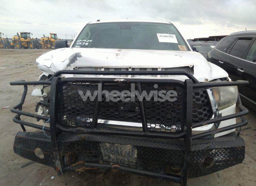 Photo 13 of 2018 Toyota Tundra SR5 5.7L V8 (VIN 5TFUW5F12JX754538)