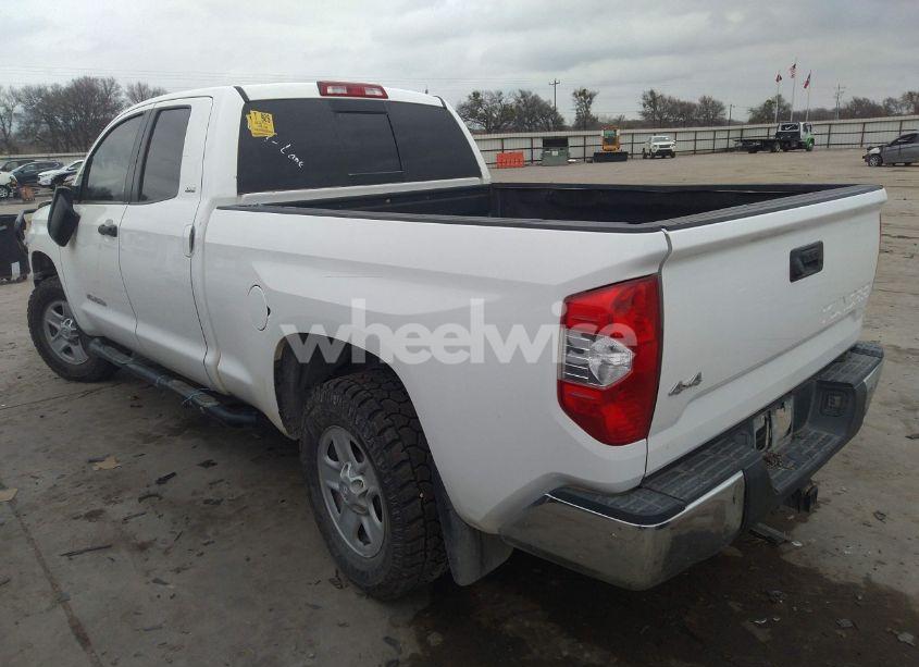 Photo 3 of 2018 Toyota Tundra SR5 5.7L V8 (VIN 5TFUW5F12JX754538)