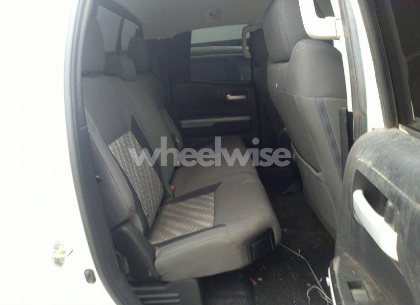 Photo 8 of 2018 Toyota Tundra SR5 5.7L V8 (VIN 5TFUW5F12JX754538)