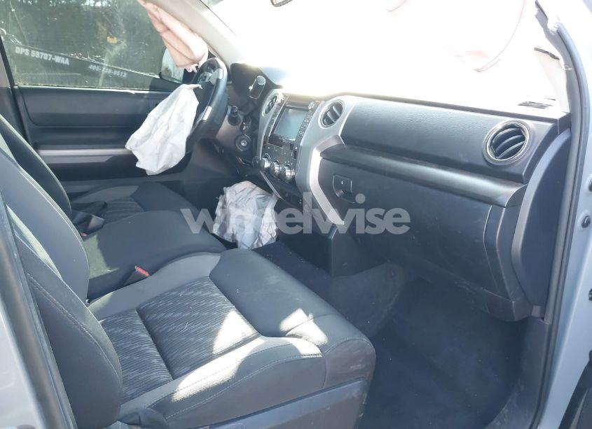 Photo 5 of 2019 Toyota Tundra SR5 5.7L V8 (VIN 5TFUW5F12KX846296)