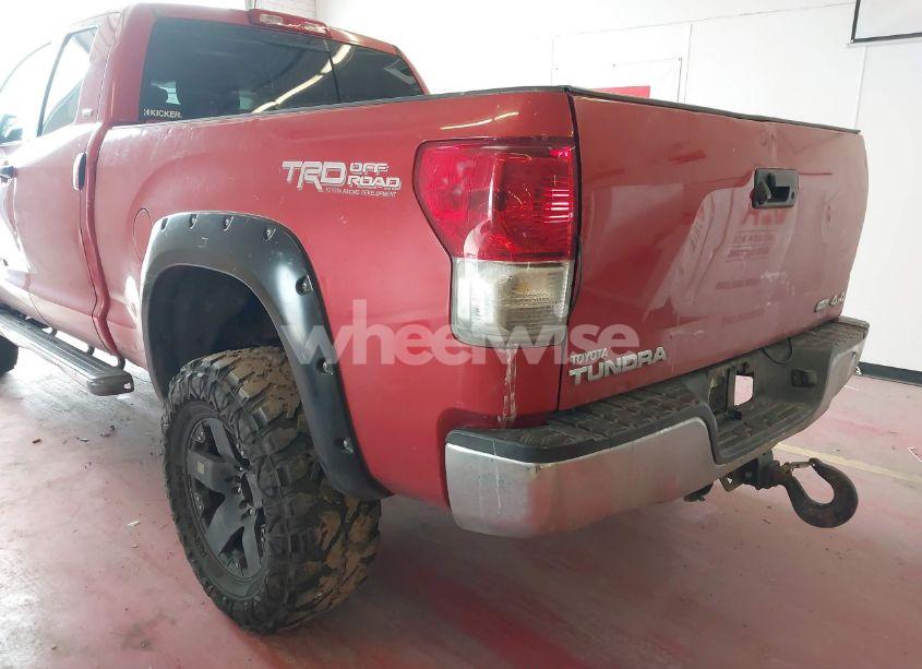 Photo 3 of 2011 Toyota Tundra GRADE 5.7L V8 (VIN 5TFUW5F13BX172482)