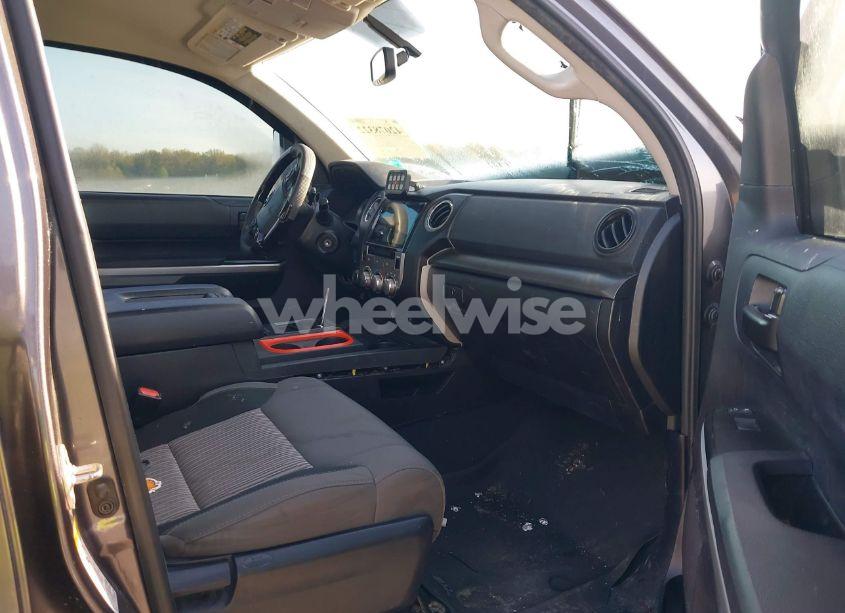 Photo 5 of 2015 Toyota Tundra SR5 5.7L V8 (VIN 5TFUW5F13FX434068)