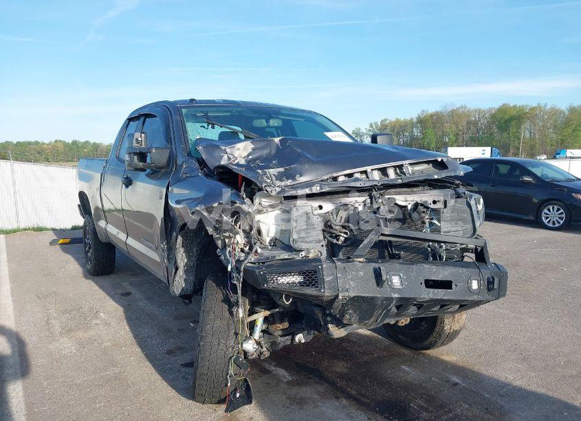 Photo 6 of 2015 Toyota Tundra SR5 5.7L V8 (VIN 5TFUW5F13FX434068)