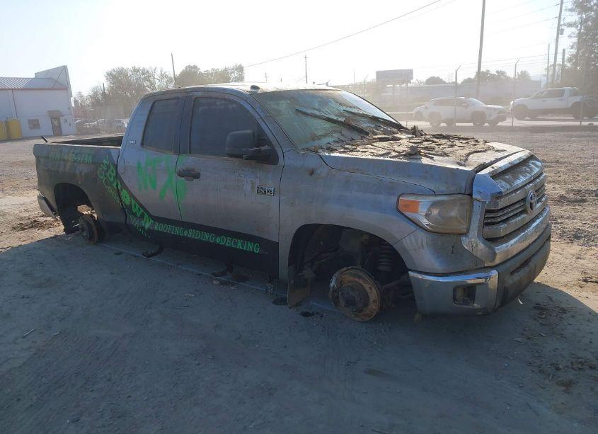 2016 Toyota Tundra SR5 5.7L V8 (VIN 5TFUW5F13GX518327) main photo