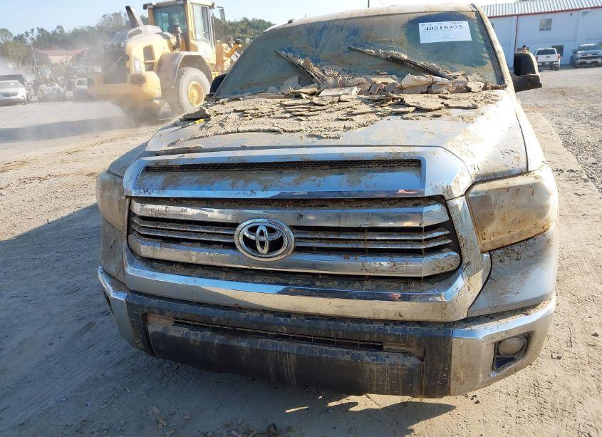 Photo 11 of 2016 Toyota Tundra SR5 5.7L V8 (VIN 5TFUW5F13GX518327)