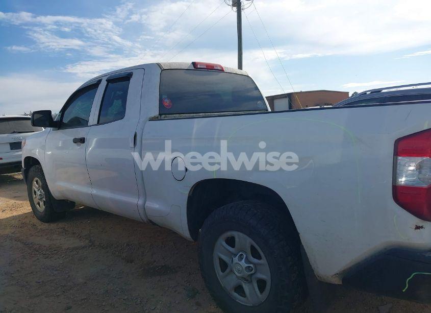 Photo 14 of 2016 Toyota Tundra SR 5.7L V8 (VIN 5TFUW5F13GX569472)