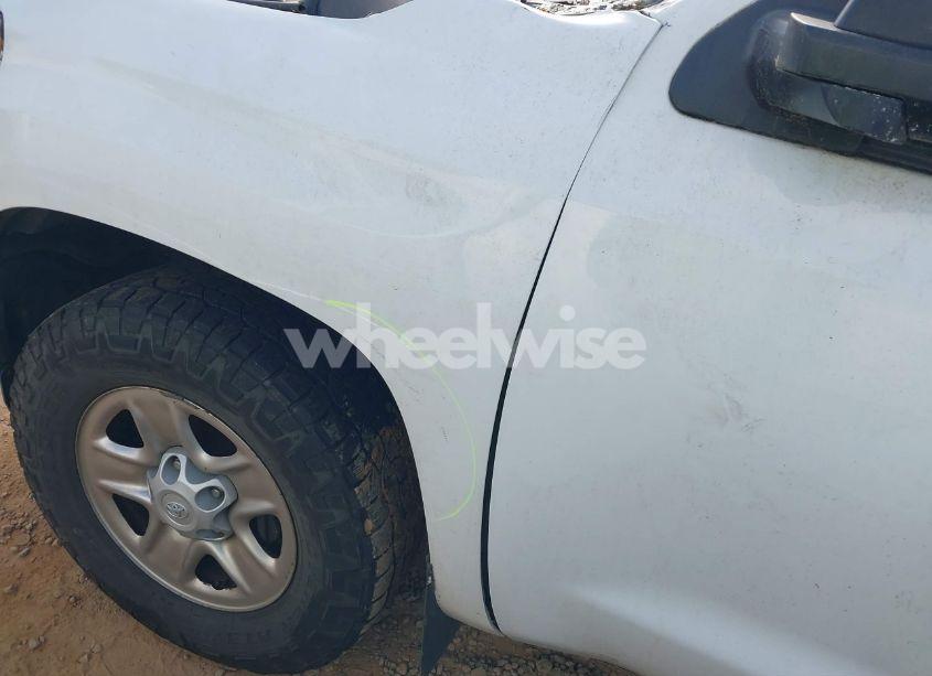 Photo 19 of 2016 Toyota Tundra SR 5.7L V8 (VIN 5TFUW5F13GX569472)