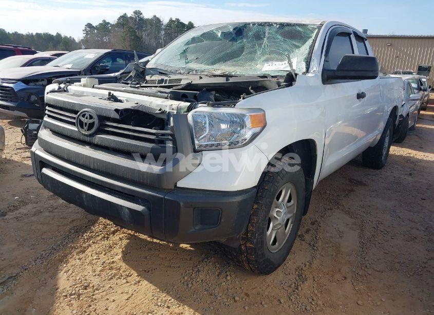 Photo 2 of 2016 Toyota Tundra SR 5.7L V8 (VIN 5TFUW5F13GX569472)