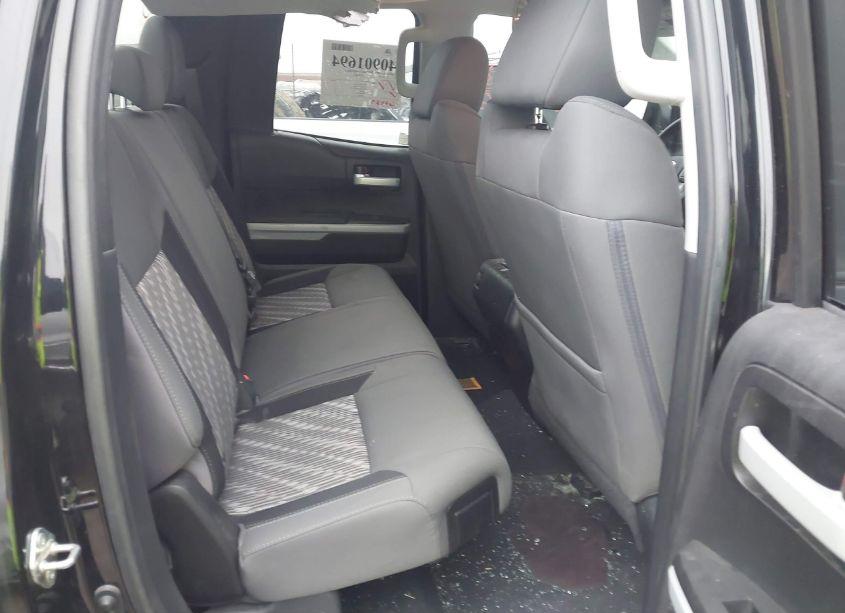 Photo 8 of 2019 Toyota Tundra SR5 5.7L V8 (VIN 5TFUW5F13KX834173)