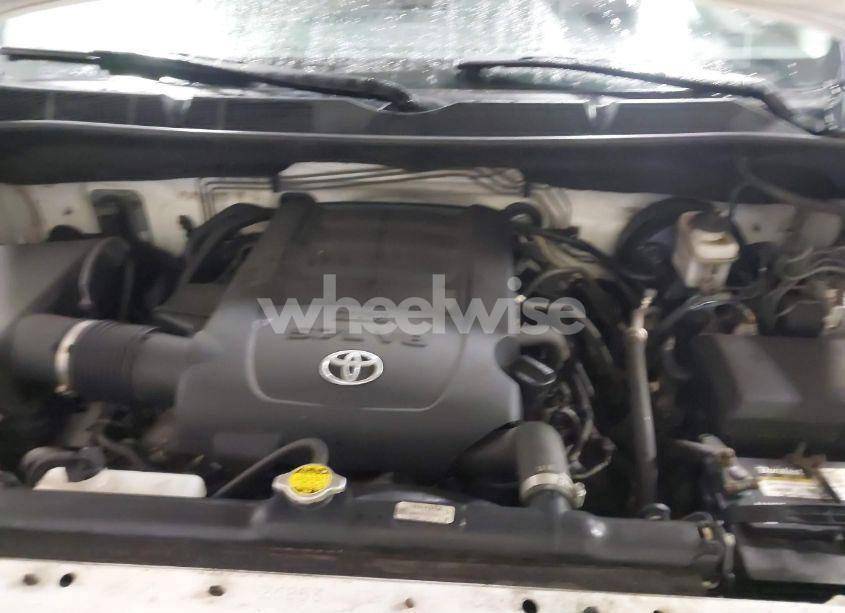 Photo 10 of 2012 Toyota Tundra GRADE 5.7L V8 (VIN 5TFUW5F14CX224462)