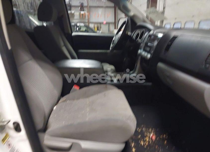 Photo 5 of 2012 Toyota Tundra GRADE 5.7L V8 (VIN 5TFUW5F14CX224462)