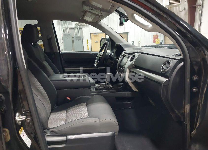 Photo 5 of 2014 Toyota Tundra SR5 5.7L V8 (VIN 5TFUW5F14EX415382)