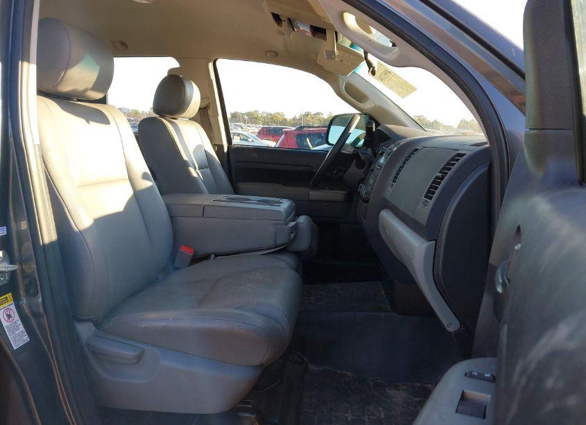 Photo 5 of 2013 Toyota Tundra GRADE 5.7L V8 (VIN 5TFUW5F15DX317783)