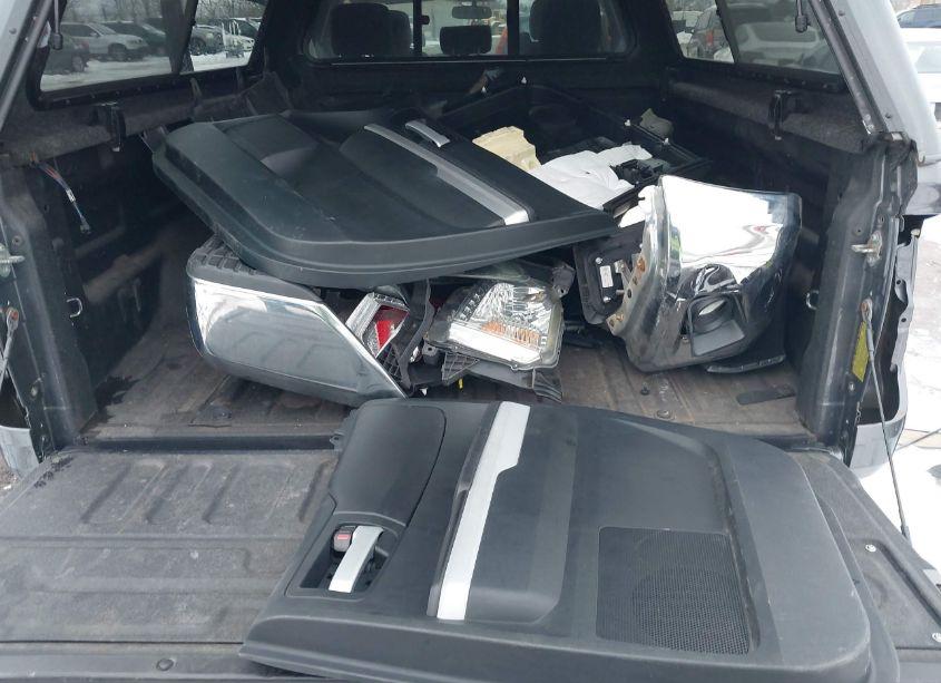 Photo 12 of 2017 Toyota Tundra SR5 5.7L V8 (VIN 5TFUW5F15HX592141)