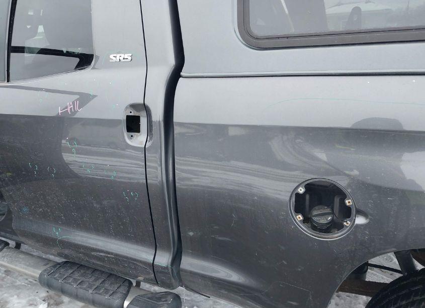 Photo 22 of 2017 Toyota Tundra SR5 5.7L V8 (VIN 5TFUW5F15HX592141)