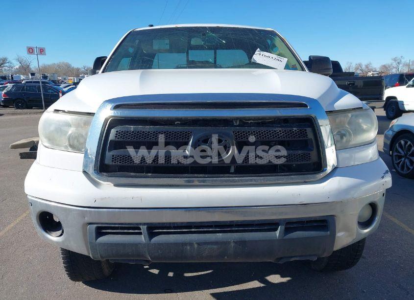 Photo 13 of 2010 Toyota Tundra GRADE 5.7L V8 (VIN 5TFUW5F16AX102070)