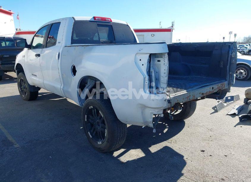 Photo 3 of 2010 Toyota Tundra GRADE 5.7L V8 (VIN 5TFUW5F16AX102070)