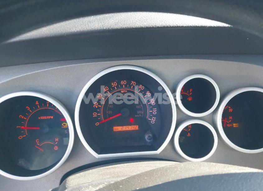 Photo 7 of 2010 Toyota Tundra GRADE 5.7L V8 (VIN 5TFUW5F16AX102070)