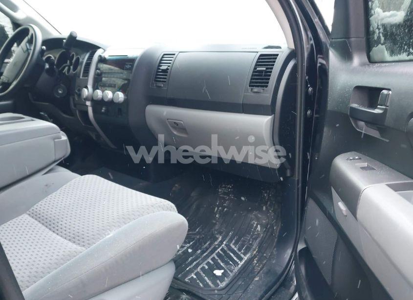 Photo 5 of 2012 Toyota Tundra GRADE 5.7L V8 (VIN 5TFUW5F16CX222096)