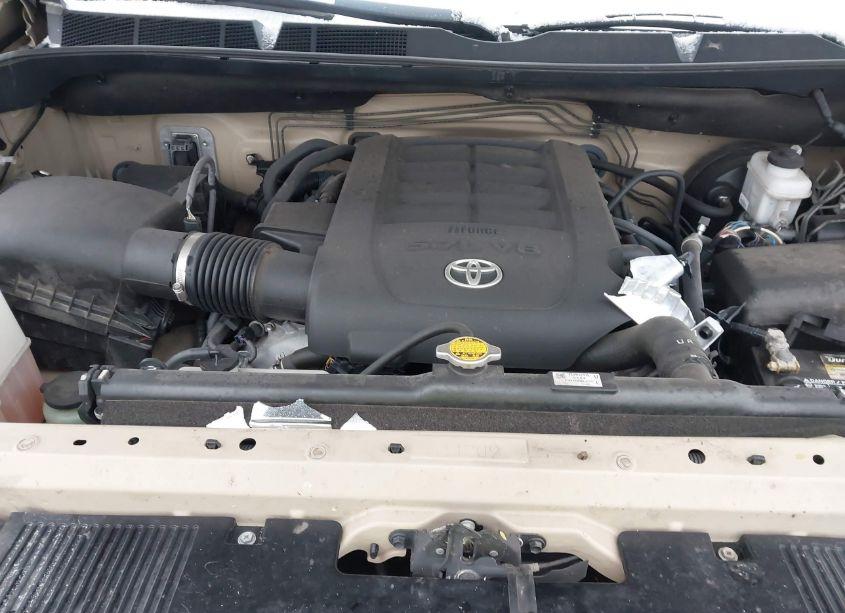 Photo 10 of 2017 Toyota Tundra SR5 5.7L V8 (VIN 5TFUW5F16HX625549)