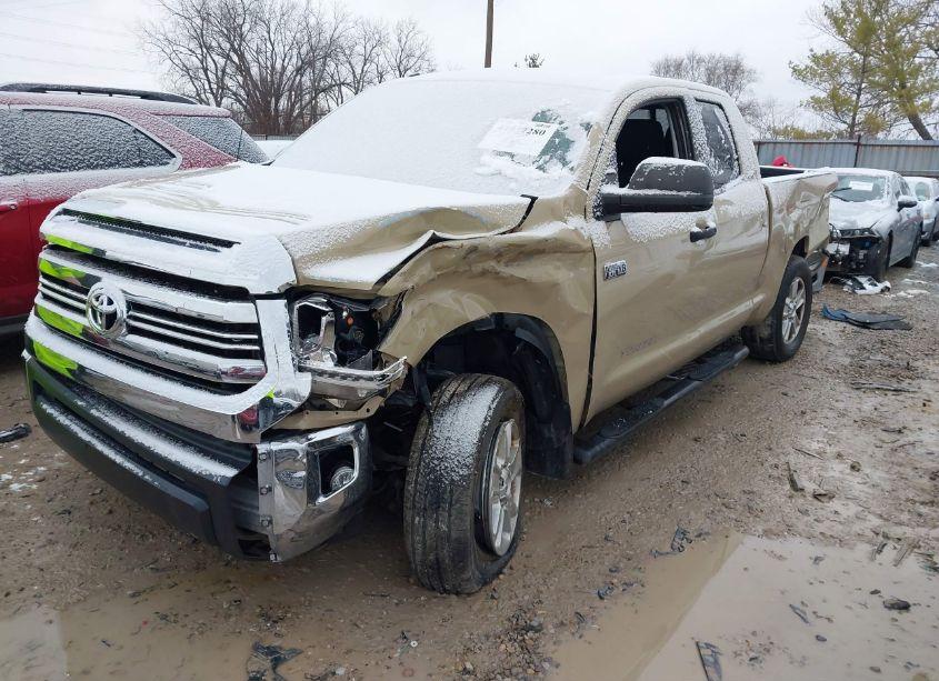 Photo 2 of 2017 Toyota Tundra SR5 5.7L V8 (VIN 5TFUW5F16HX625549)