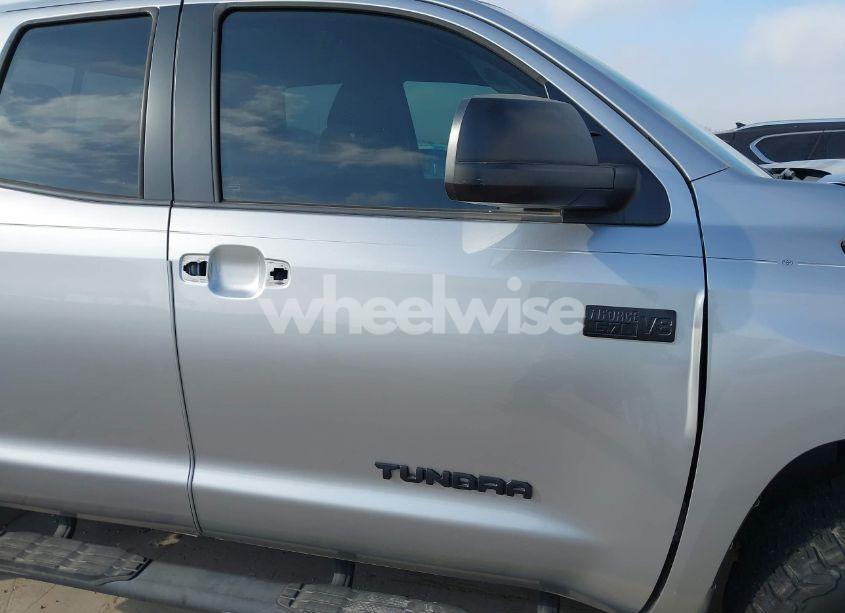 Photo 19 of 2017 Toyota Tundra SR5 5.7L V8 (VIN 5TFUW5F16HX645185)