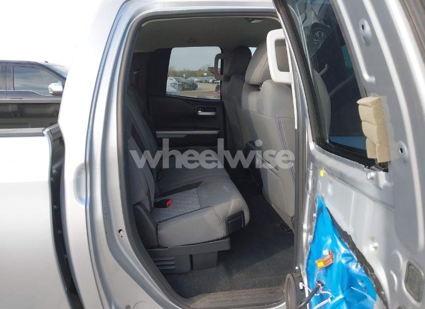 Photo 8 of 2017 Toyota Tundra SR5 5.7L V8 (VIN 5TFUW5F16HX645185)