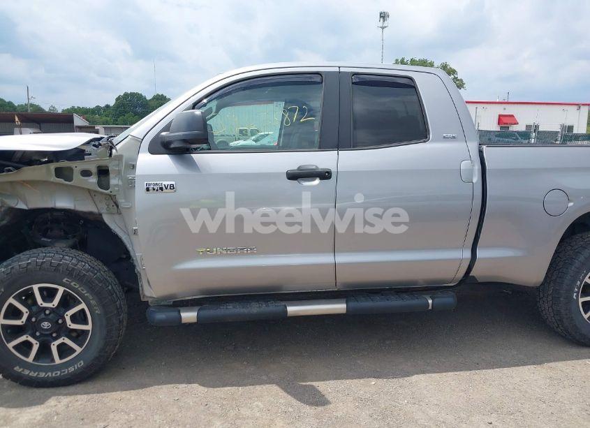 Photo 15 of 2018 Toyota Tundra SR5 5.7L V8 (VIN 5TFUW5F16JX706699)