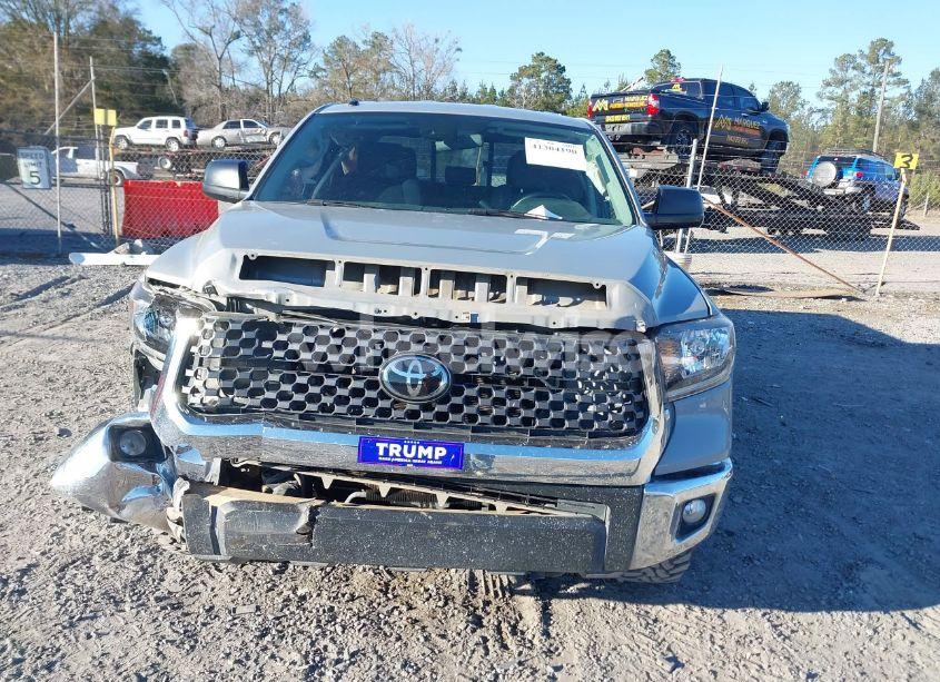 Photo 12 of 2018 Toyota Tundra SR5 5.7L V8 (VIN 5TFUW5F16JX756387)