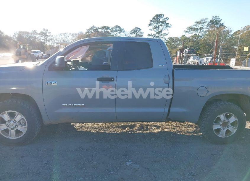 Photo 14 of 2018 Toyota Tundra SR5 5.7L V8 (VIN 5TFUW5F16JX756387)