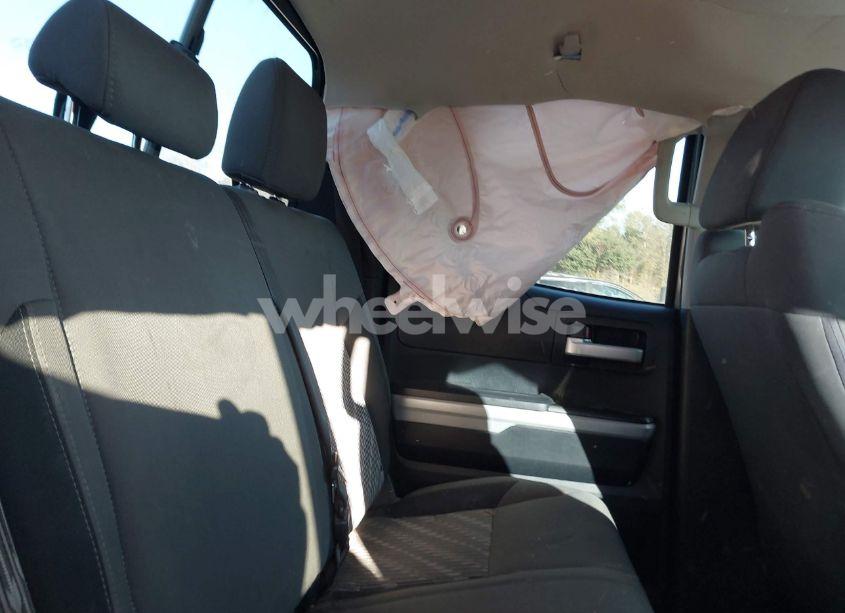 Photo 8 of 2018 Toyota Tundra SR5 5.7L V8 (VIN 5TFUW5F16JX756387)