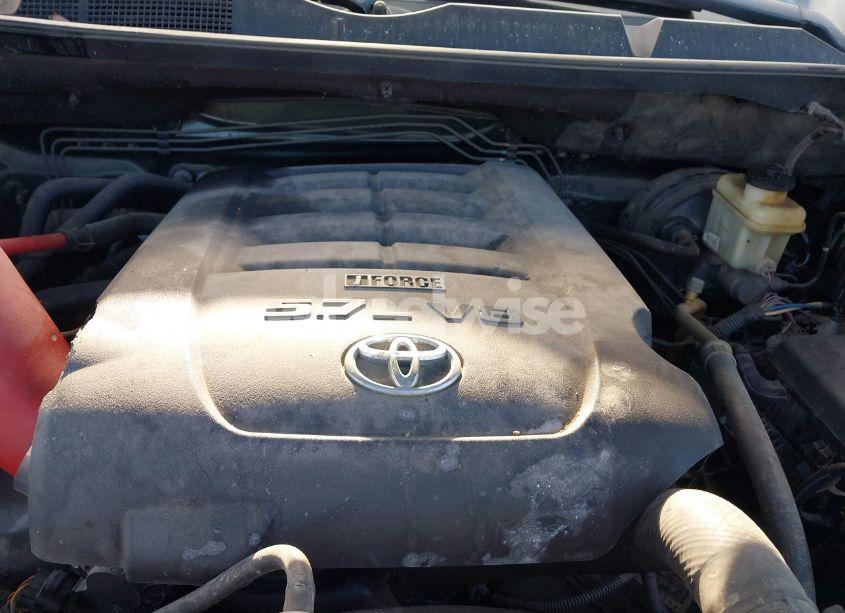 Photo 10 of 2011 Toyota Tundra GRADE 5.7L V8 (VIN 5TFUW5F17BX180052)
