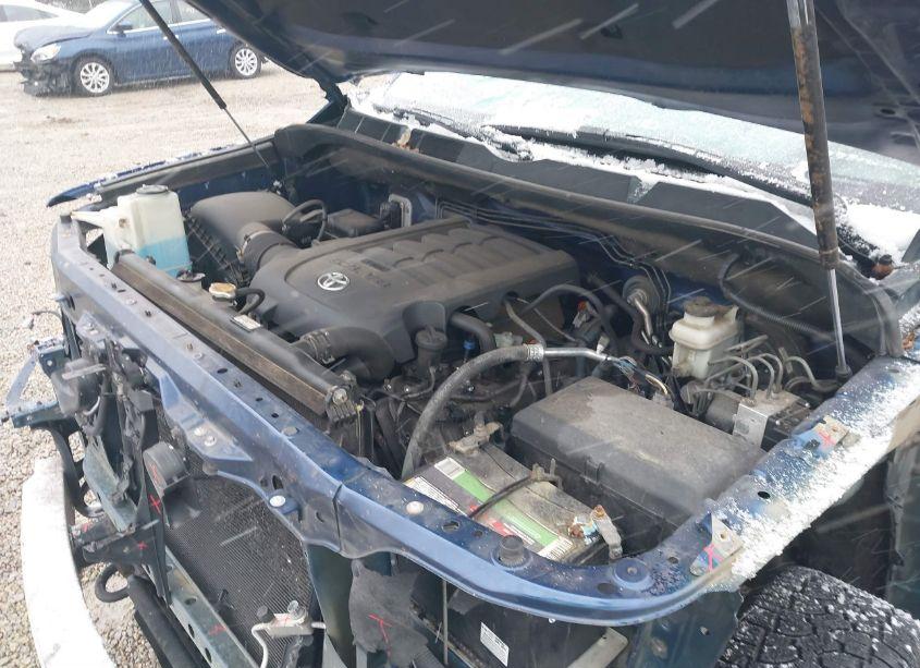 Photo 10 of 2015 Toyota Tundra SR5 5.7L V8 (VIN 5TFUW5F17FX457644)