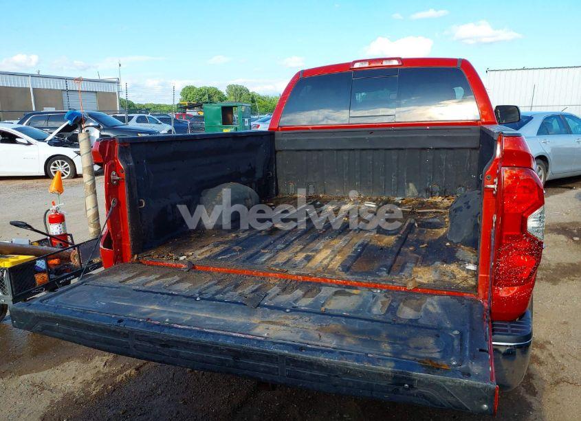 Photo 17 of 2018 Toyota Tundra SR5 5.7L V8 (VIN 5TFUW5F17JX713466)