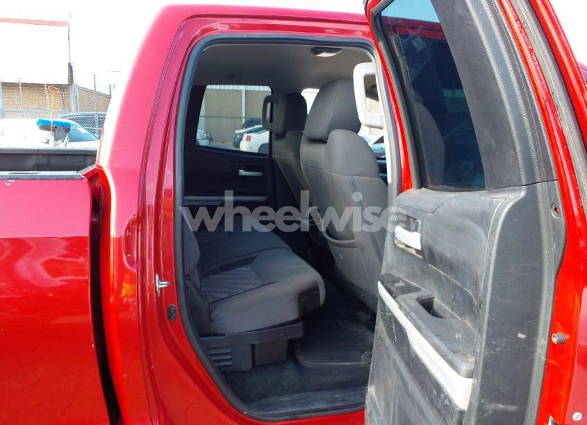 Photo 8 of 2018 Toyota Tundra SR5 5.7L V8 (VIN 5TFUW5F17JX713466)