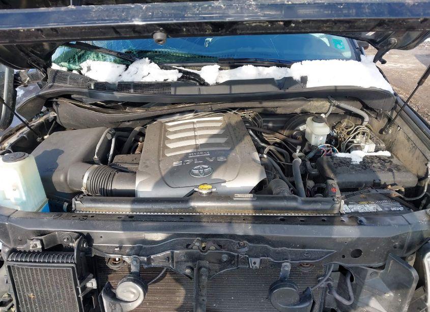 Photo 10 of 2010 Toyota Tundra DOUBLE CAB SR5 (VIN 5TFUW5F18AX108632)