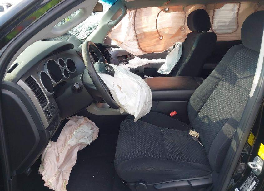 Photo 5 of 2010 Toyota Tundra DOUBLE CAB SR5 (VIN 5TFUW5F18AX108632)