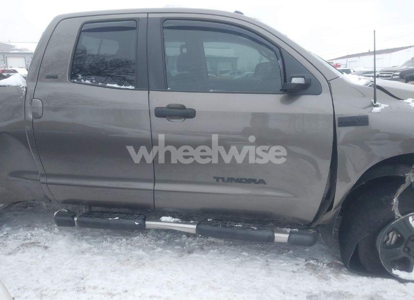 Photo 13 of 2011 Toyota Tundra GRADE 5.7L V8 (VIN 5TFUW5F18BX186846)